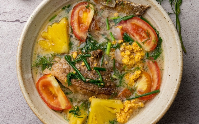 Cá Dứa Nấu Canh Chua
