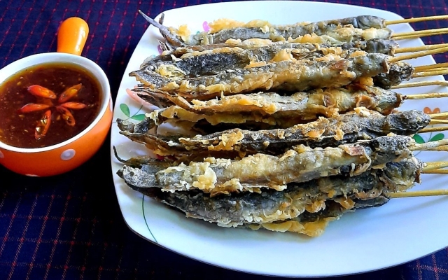 Cá Kèo Nướng Mọi (Mắm Me)