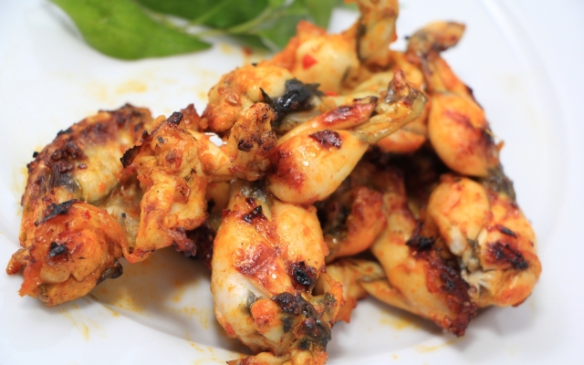 Ếch Nướng Muối Ớt