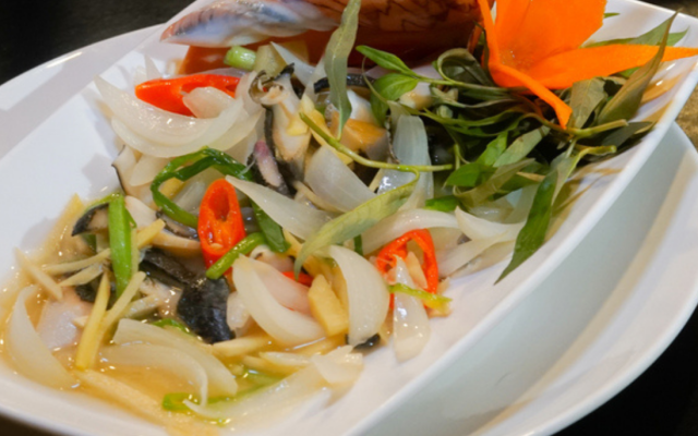 Ốc Giác Hấp Gừng