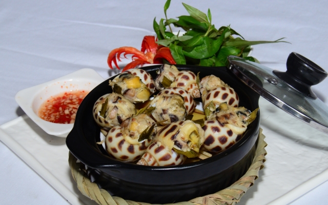 Ốc Hương Um Dừa