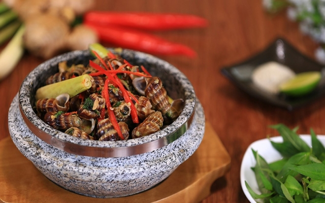 Ốc Len Um Hành Tiêu