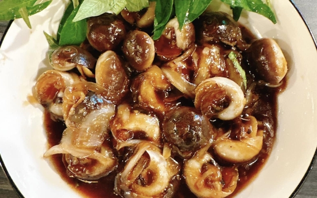 Ốc Mỡ Rang Me