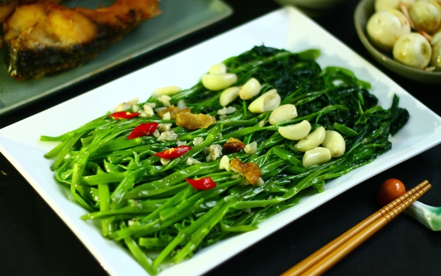 Rau Muống Xào Tỏi