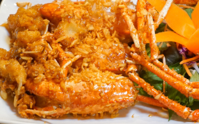 Tôm Càng Xanh Cháy Tỏi