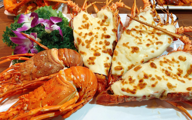 Tôm Hùm Nướng Phô Mai